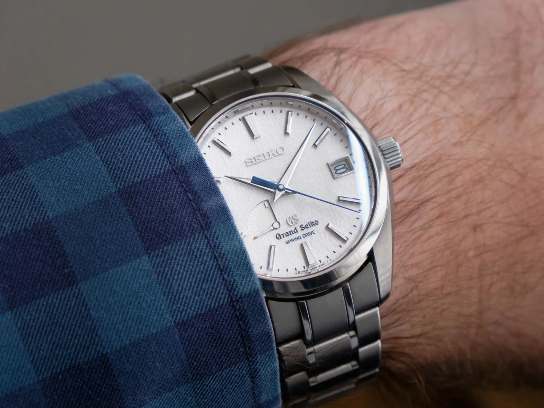 Grand_Seiko_SBGA011-e1706916630385.jpg